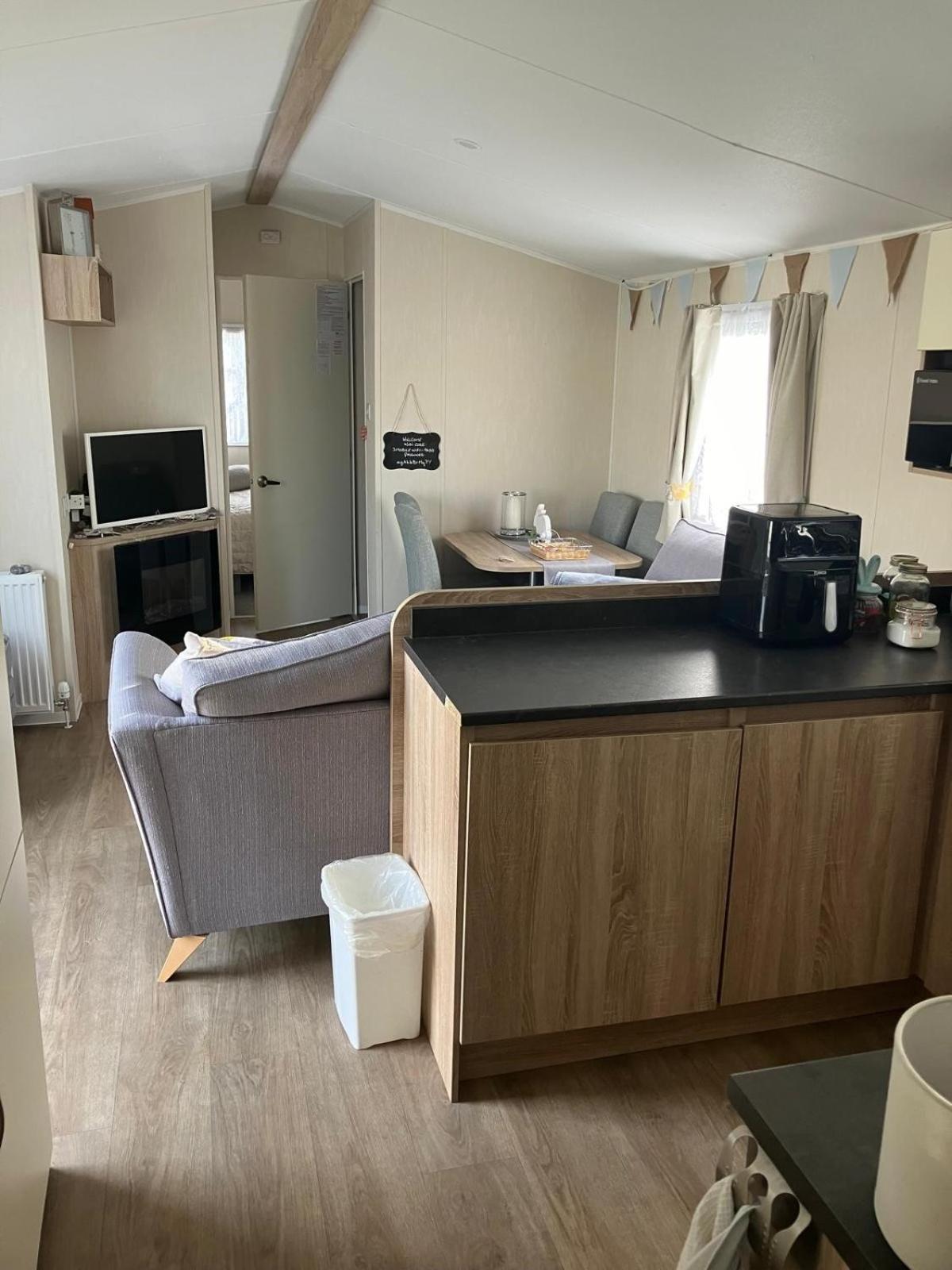 The Hideaway Cabin Seasalter Extérieur photo